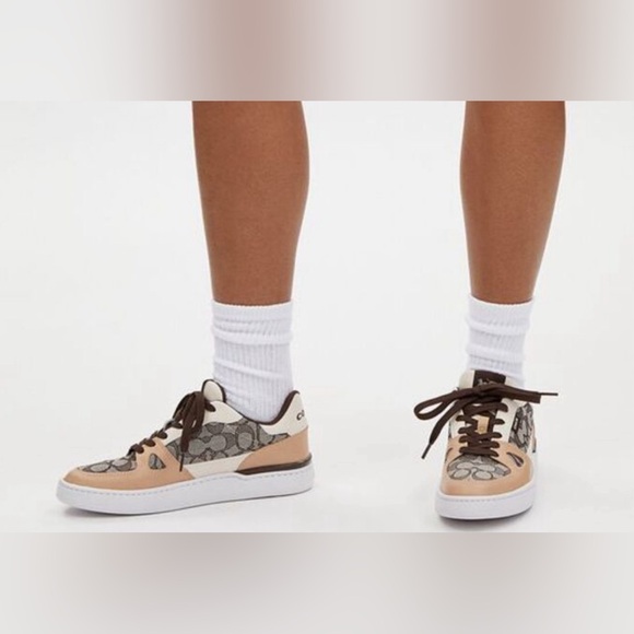 NWT Coach Outlet Clip Low Top Sneaker In Signature Jacquard - Picture 4 of 10